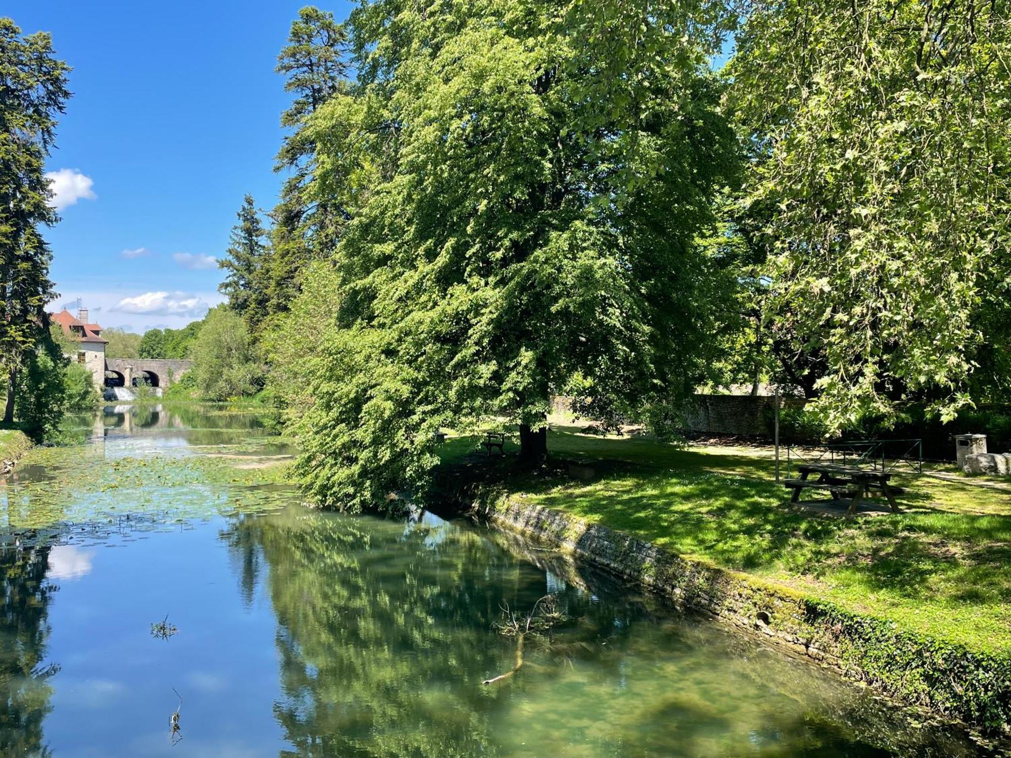 Au Lavoir Hotel Fontaine-Française Buitenkant foto